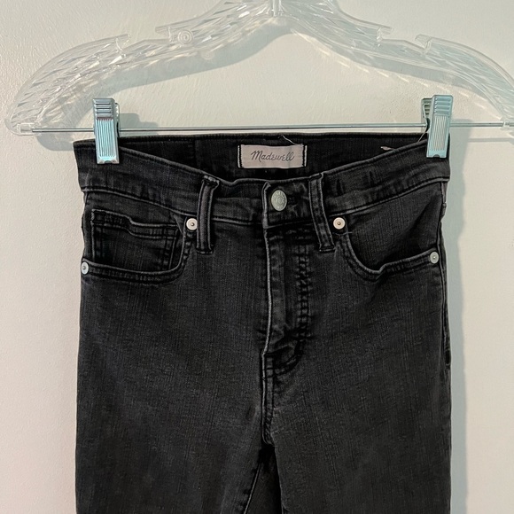 Madewell 9" High Rise Skinny Jeans in Lunar Wash - Picture 8 of 11